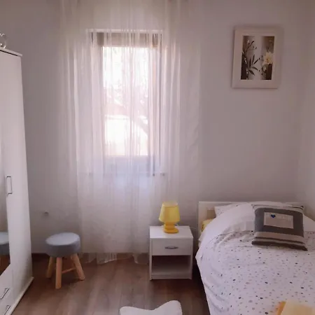 Monte Grande Apartman *