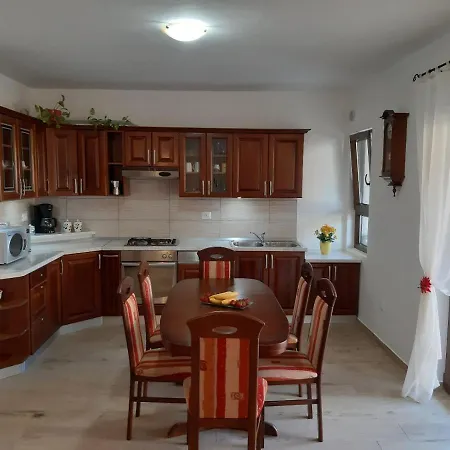 Monte Grande * Póla