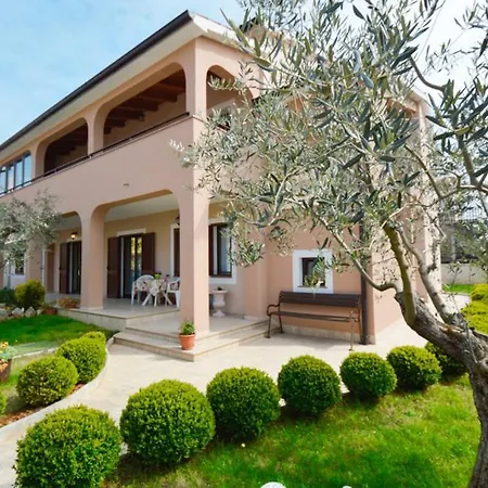 Monte Grande Apartment *